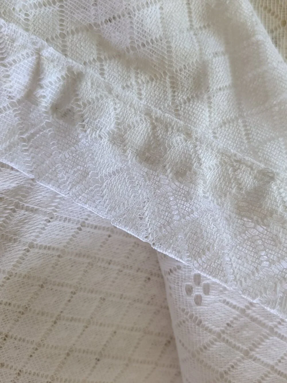 VTG Filet Crochet Lace Curtain Panel Valance White Dove Floral Fringe 176x46 BIG
